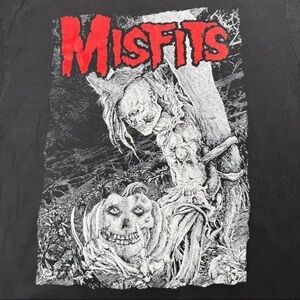 Black Graphic Tee - Vintage